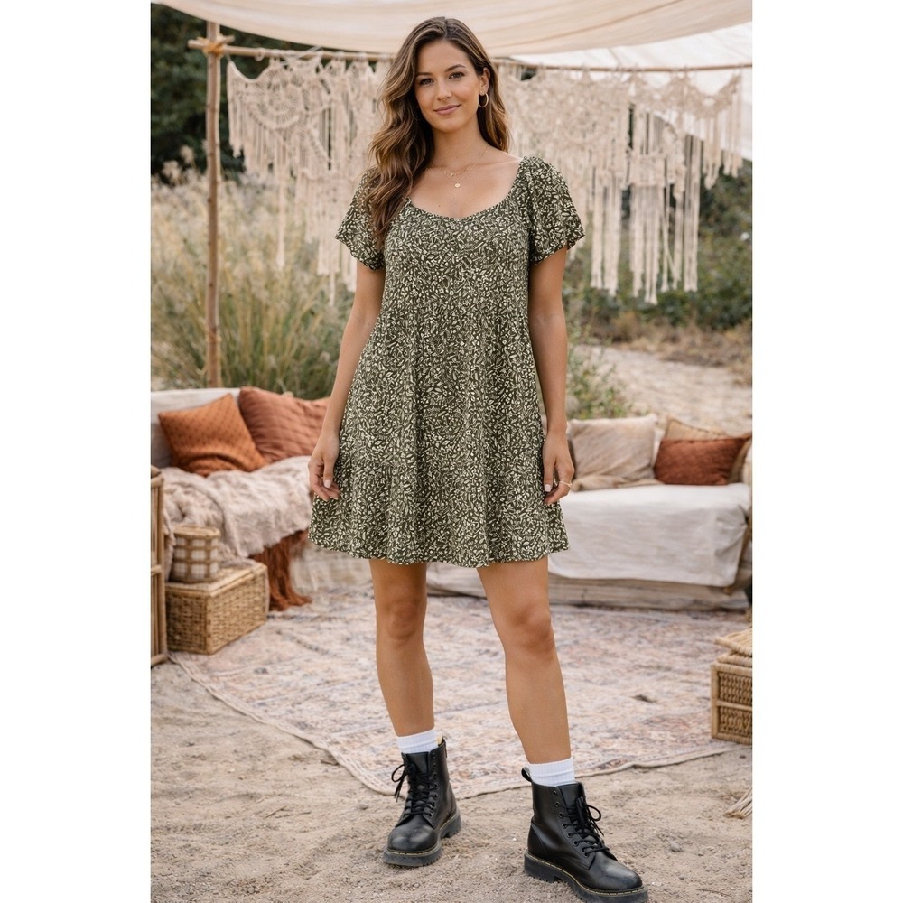 Retro 90s‎ Boho Festival Cottage Core Old Navy L Olive  Floral Tiered Mini Dress